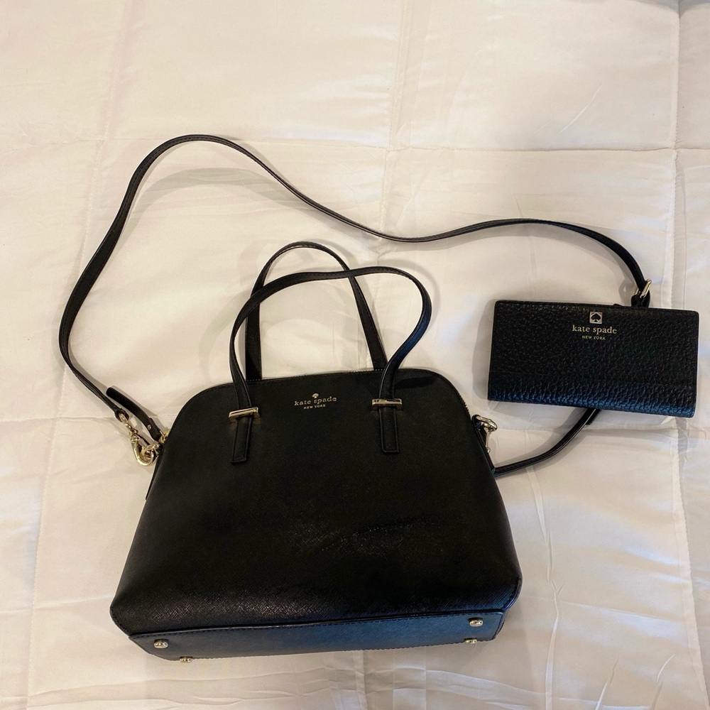 Great condition used kate spade purse with wallet
